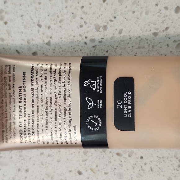 Makeup - Picture 5 of 8